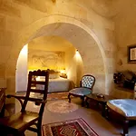 Hotel Miras 4*