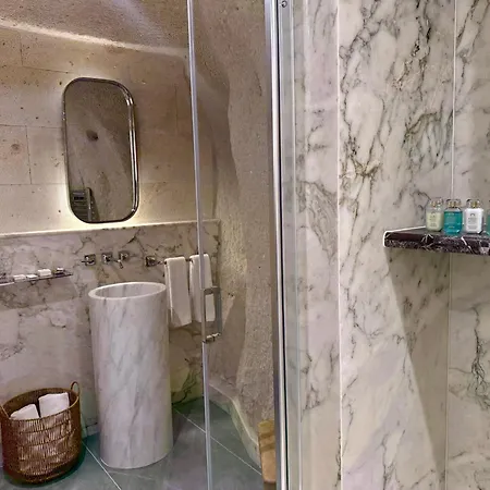Hotel Miras 4*