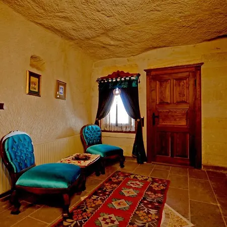 Hotel Miras 4*